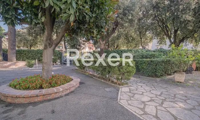 Rexer-Roma-Viale-Di-Villa-Massimo-Nuda-propriet-piano-Altro
