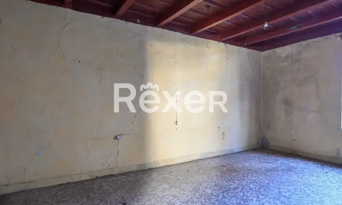 Rexer-Caravaggio-Casa-indipendente-su-piu-livelli-Altro