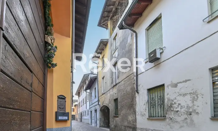 Rexer-Caravaggio-Casa-indipendente-su-piu-livelli-Altro