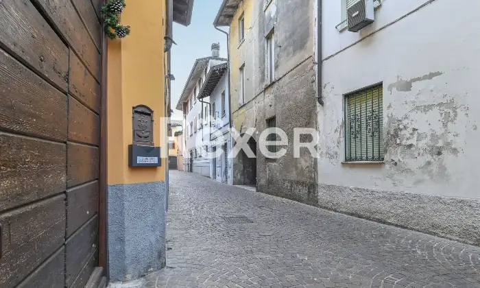 Rexer-Caravaggio-Casa-indipendente-su-piu-livelli-Altro