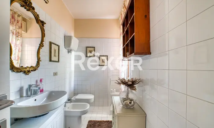 Rexer-Perugia-Ampio-e-luminoso-appartamento-con-garage-Altro