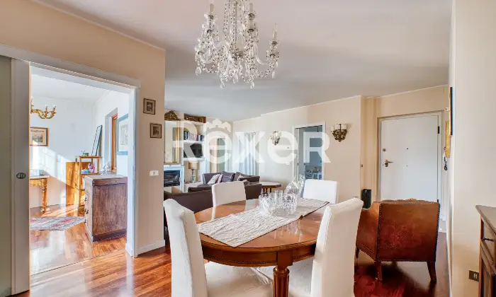 Rexer-Perugia-Ampio-e-luminoso-appartamento-con-garage-Altro