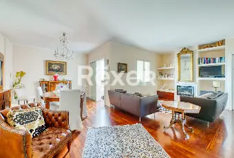 Rexer-Perugia-Ampio-e-luminoso-appartamento-con-garage-Altro