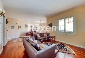 Rexer-Perugia-Ampio-e-luminoso-appartamento-con-garage-Altro