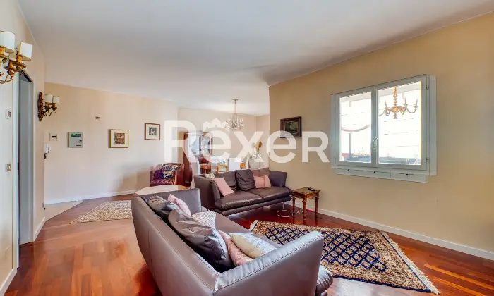 Rexer-Perugia-Ampio-e-luminoso-appartamento-con-garage-Altro