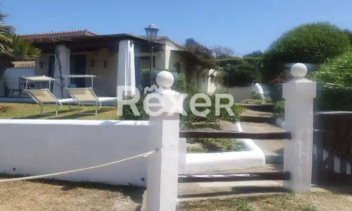 Rexer-Stintino-Villa-indipendente-con-giardino-allinterno-del-Country-Village-Localit-Punta-Su-Torrione-Altro