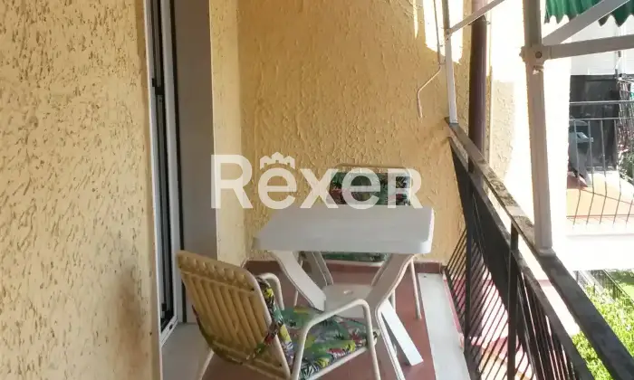 Rexer-Ceriale-Bitrilocale-in-complesso-residenziale-con-piscina-Terrazzo