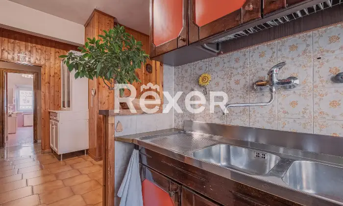 Rexer-Roma-Luminoso-e-silenzioso-appartamento-con-cantina-Altro