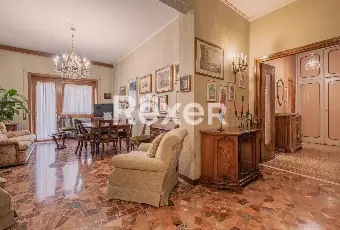 Rexer-Roma-Luminoso-e-silenzioso-appartamento-con-cantina-Altro