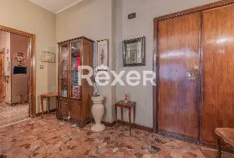 Rexer-Roma-Luminoso-e-silenzioso-appartamento-con-cantina-Altro