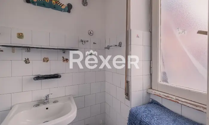 Rexer-Roma-Luminoso-e-silenzioso-appartamento-con-cantina-Altro