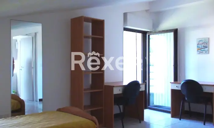 Rexer-LAquila-Coppito-Appartamento-duplex-ristrutturato-con-ingressi-indipendenti-Camera-da-letto