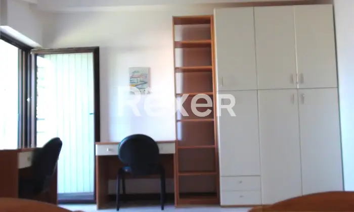 Rexer-LAquila-Coppito-Appartamento-duplex-ristrutturato-con-ingressi-indipendenti-Camera-da-letto