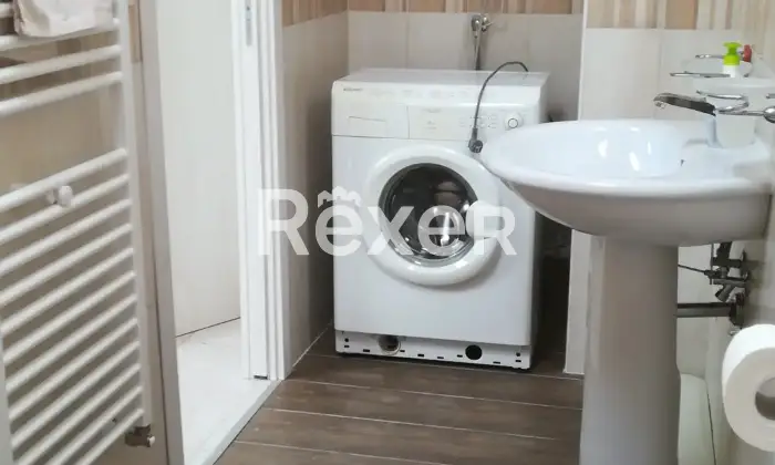 Rexer-LAquila-Coppito-Appartamento-duplex-ristrutturato-con-ingressi-indipendenti-Bagno