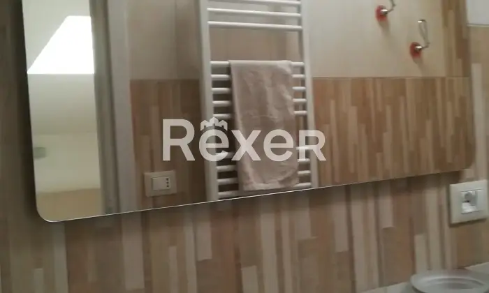 Rexer-LAquila-Coppito-Appartamento-duplex-ristrutturato-con-ingressi-indipendenti-Bagno