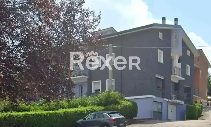 Rexer-LAquila-Coppito-Appartamento-duplex-ristrutturato-con-ingressi-indipendenti-Esterno