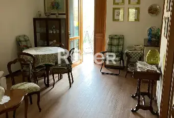 Rexer-Travo-Accogliente-villetta-a-schiera-con-giardino-box-auto-e-ampia-taverna-Ottima-posizione-centrale-Altro