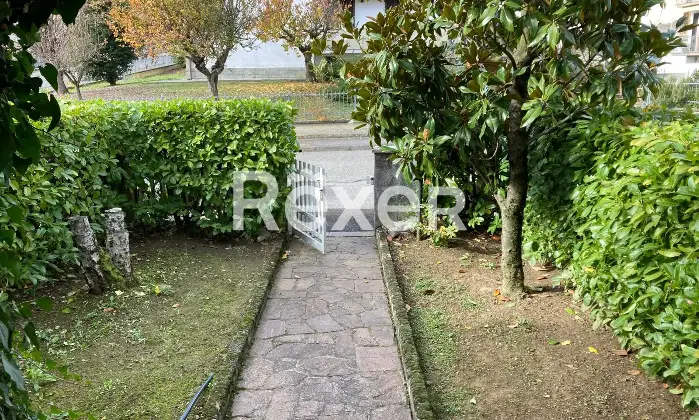 Rexer-Travo-Accogliente-villetta-a-schiera-con-giardino-box-auto-e-ampia-taverna-Ottima-posizione-centrale-Altro