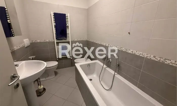 Rexer-Prato-Trilocale-con-doppi-servizi-e-doppia-esposizione-Altro