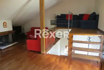 Rexer-Pescasseroli-Elegante-mansarda-arredata-in-Via-Benedetto-Croce-IV-Traversa-Pescasseroli-Altro