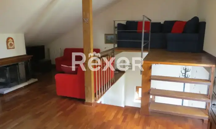 Rexer-Pescasseroli-Elegante-mansarda-arredata-in-Via-Benedetto-Croce-IV-Traversa-Pescasseroli-Altro