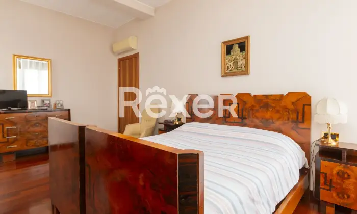 Rexer-Monza-Nuda-propriet-Trilocale-ultimo-piano-con-terrazzo-Altro