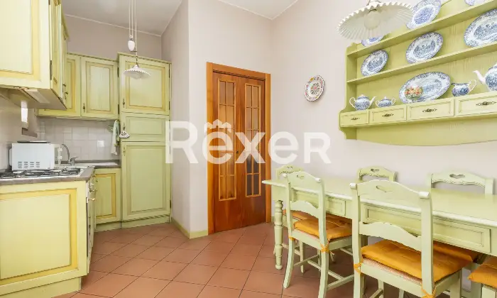 Rexer-Monza-Nuda-propriet-Trilocale-ultimo-piano-con-terrazzo-Altro