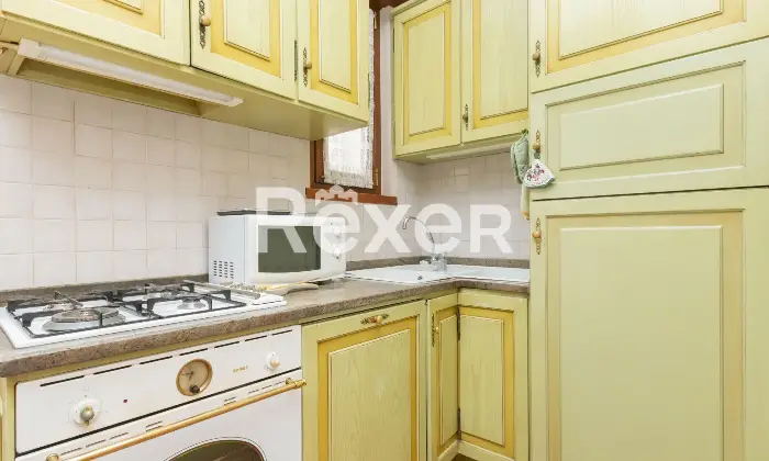 Rexer-Monza-Nuda-propriet-Trilocale-ultimo-piano-con-terrazzo-Altro