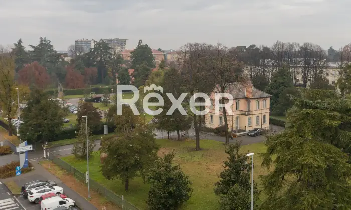 Rexer-Monza-Nuda-propriet-Trilocale-ultimo-piano-con-terrazzo-Altro