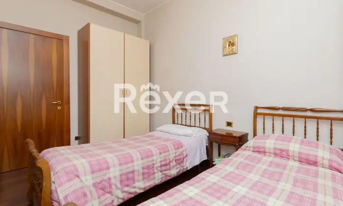 Rexer-Monza-Nuda-propriet-Trilocale-ultimo-piano-con-terrazzo-Altro