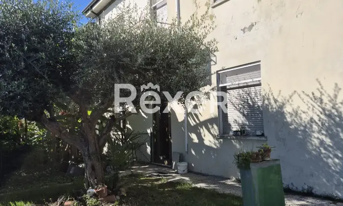 Rexer-RUSSI-Villa-con-Giardino-nella-Fraz-di-Godo-RA-Altro