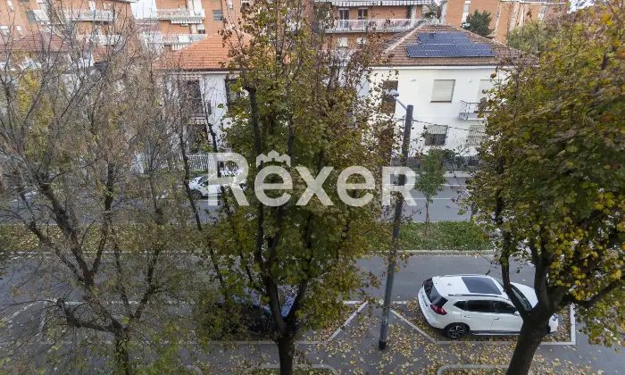 Rexer-Grugliasco-Ampio-pentalocale-con-tripla-esposizione-Altro