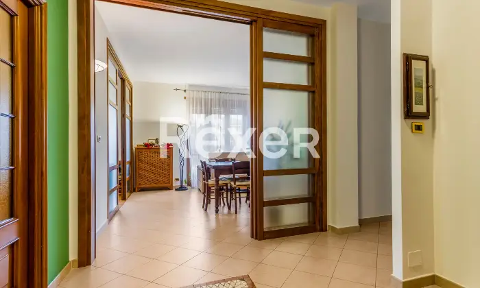 Rexer-Grugliasco-Ampio-pentalocale-con-tripla-esposizione-Altro