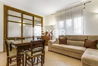 Rexer-Grugliasco-Ampio-pentalocale-con-tripla-esposizione-Altro