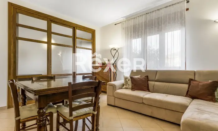 Rexer-Grugliasco-Ampio-pentalocale-con-tripla-esposizione-Altro