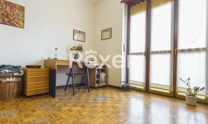 Rexer-Grugliasco-Ampio-pentalocale-con-tripla-esposizione-Altro