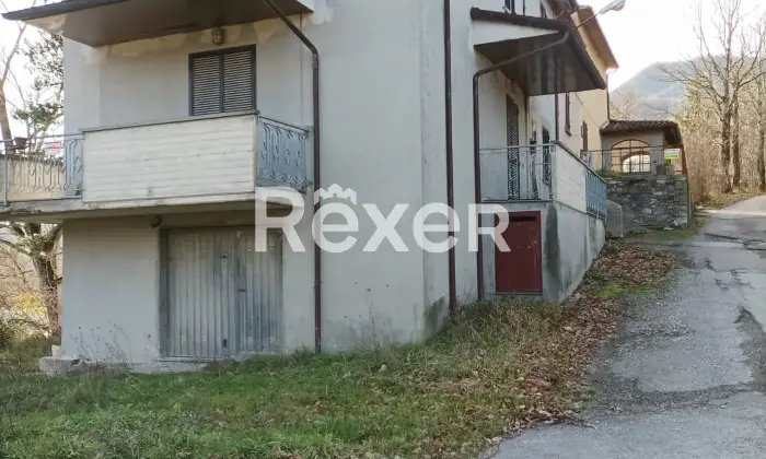 Rexer-Badia-Tedalda-Porzione-di-bifamiliare-con-vista-sul-fiume-Marecchia-e-mq-circa-di-bosco-Localit-Cantoni-Badia-Tedalda-Altro