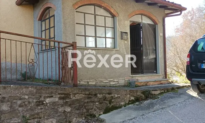 Rexer-Badia-Tedalda-Porzione-di-bifamiliare-con-vista-sul-fiume-Marecchia-e-mq-circa-di-bosco-Localit-Cantoni-Badia-Tedalda-Altro