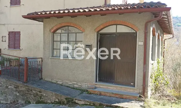 Rexer-Badia-Tedalda-Porzione-di-bifamiliare-con-vista-sul-fiume-Marecchia-e-mq-circa-di-bosco-Localit-Cantoni-Badia-Tedalda-Altro