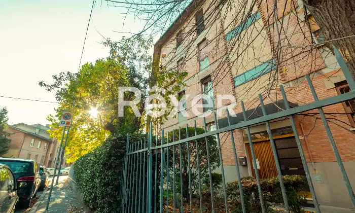Rexer-Bologna-San-Donato-Appartamento-con-balcone-e-cantina-Altro