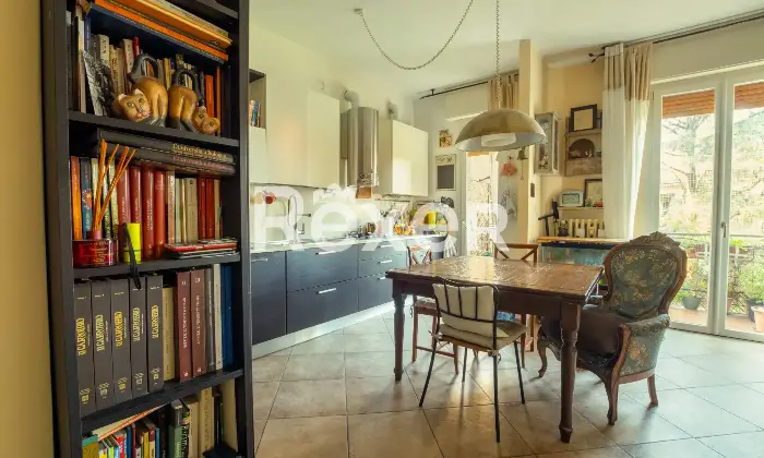 Rexer-Bologna-San-Donato-Appartamento-con-balcone-e-cantina-Altro