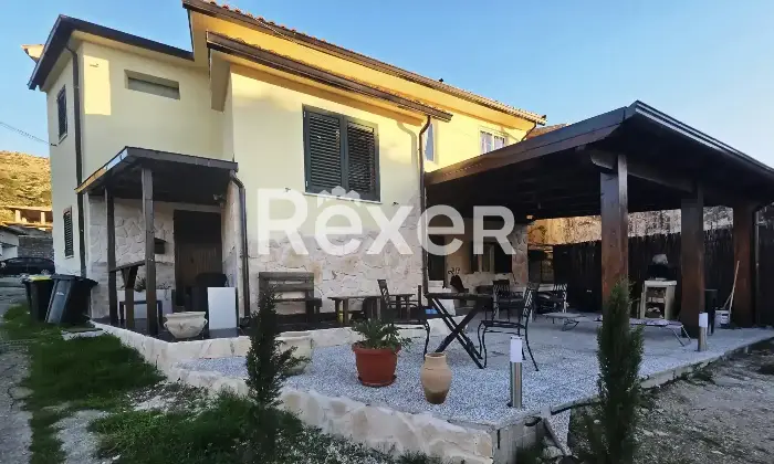 Rexer-Cervaro-Casale-Rustico-in-Campagna-Ampi-Spazi-Terrazzo