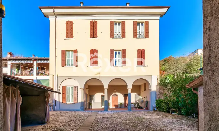 Rexer-Adro-Appartamento-su-due-livelli-Altro