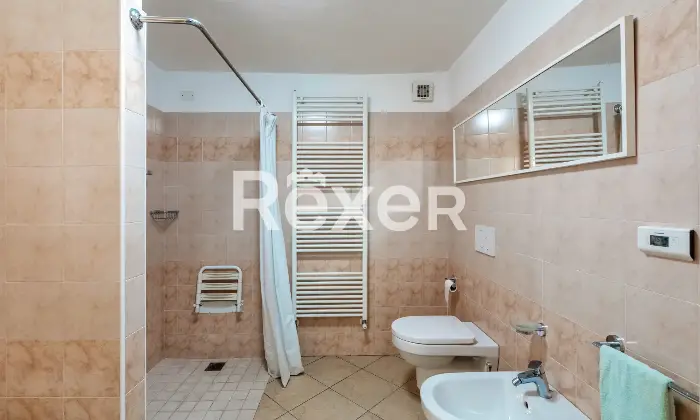 Rexer-Adro-Quadrilocale-ristrutturato-in-Palazzo-Storico-Altro