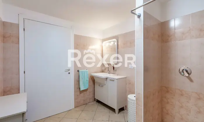 Rexer-Adro-Quadrilocale-ristrutturato-in-Palazzo-Storico-Altro