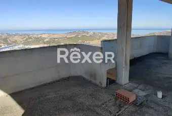 Rexer-Atri-Villa-indipendente-con-panorama-mare-e-monti-da-completare-Altro