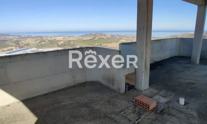 Rexer-Atri-Villa-indipendente-con-panorama-mare-e-monti-da-completare-Altro