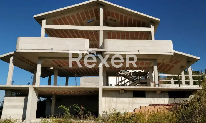 Rexer-Atri-Villa-indipendente-con-panorama-mare-e-monti-da-completare-Altro