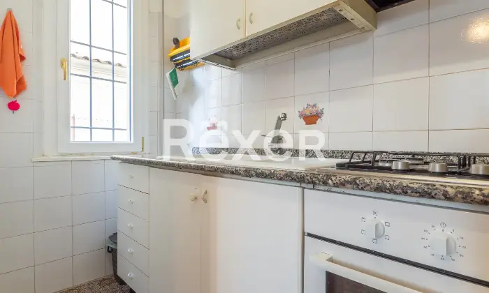 Rexer-Ferrara-Porzione-di-bifamiliare-con-ingresso-indipendente-Altro