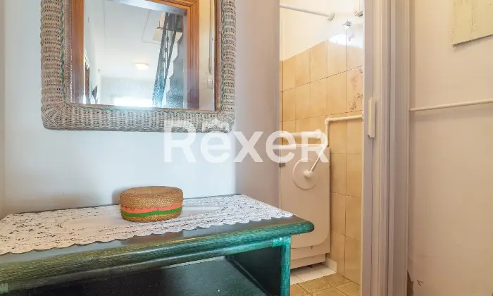 Rexer-Ferrara-Porzione-di-bifamiliare-con-ingresso-indipendente-Altro